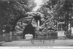 1913