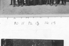 583